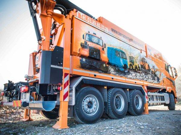 CAMION ASPIRATEUR TORREGROSSA VALENTINE POULAIN HD 93 600X450 | Torregrossa Terrassement par aspiration par une entreprise certifiée ATEX près de Colmar et Mulhouse en Alsace Mulhouse 3